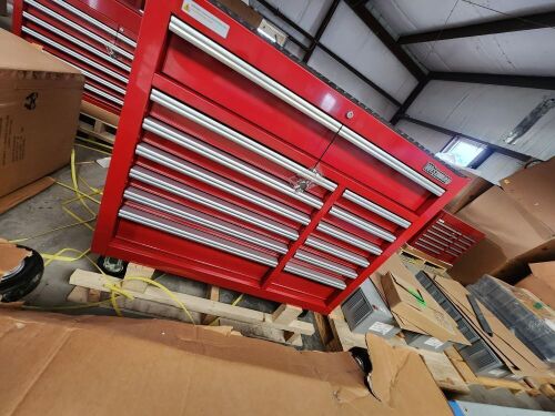 Lot-96231: Unused Westward Rolling Tool Cabinet w/ Westward Top Chest