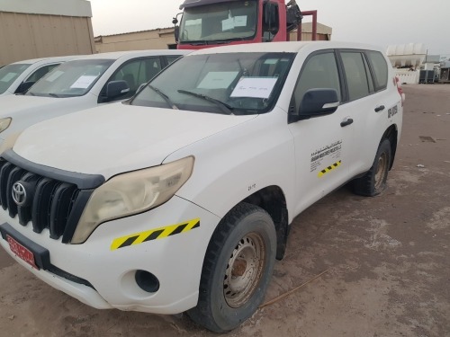 Lot-6: PRADO 4X4 (TOYOTA) - 5940 BA - 2015