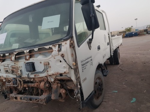 Lot-10: TRUCK DOUBLE CABIN-3 TON (MITSUBISHI) - 2451 MR - 2006