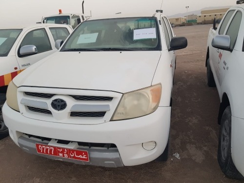 Lot-3: PICK UP 4X4 DOUBLE CABIN-1 TON (TOYOTA) - 9777 WB - 2007
