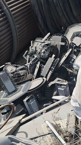 Lot-4: Aluminium Scrap &mdash; Civil Dismantled & SVC, Qty. 2 Ton
