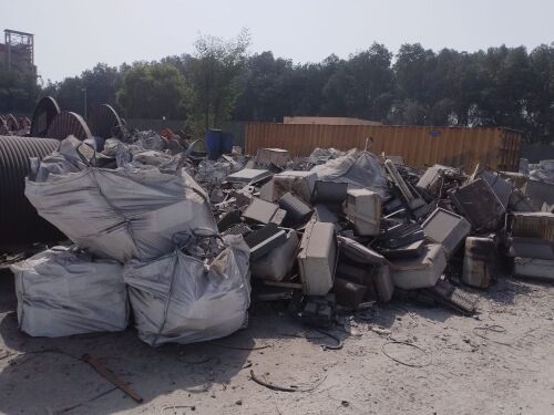 Lot-17: Electric Waste, Qty. 30 Ton