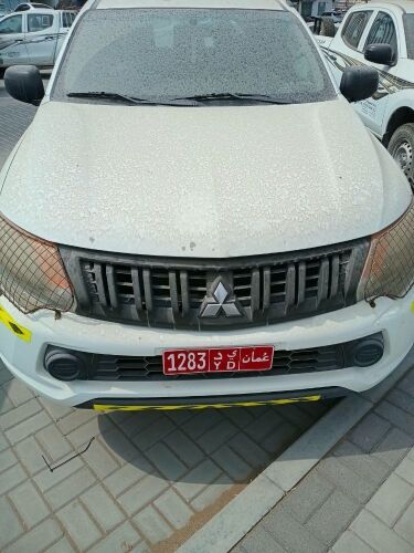 Lot-31: 1283 - YD &mdash; Mitsubishi L200 4x4 (2019)