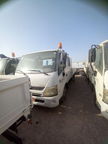 Lot-5: Used 2014 Hino Truck double cabin 3 ton