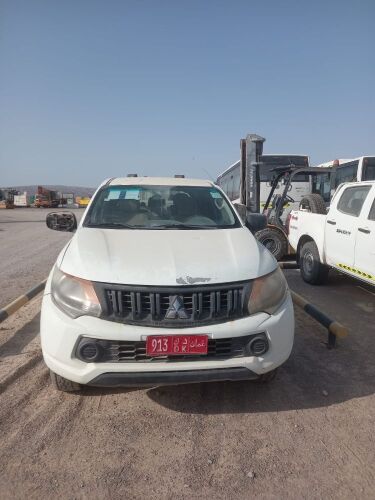 Lot-14: Used 2016 Mitsubishi Pick up 4x4 double cabin 1 ton