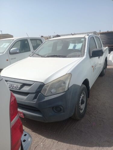 Lot-22: Used 2018 Isuzu Pick up 4x2 double cabin 1 ton